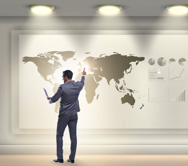 Бизнесмен в глобальной бизнес-концепции