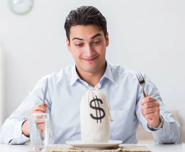 Concetto di pranzo costoso nei ristoranti — Foto Stock