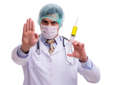 Beyaz şırıngalı komik doktor.