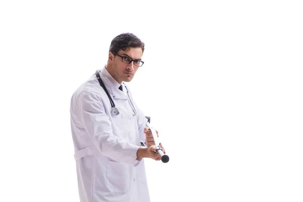 Νεαρός ιατρός στέκεται με τα πόδια απομονωμένος στο λευκό backgr — Φωτογραφία Αρχείου