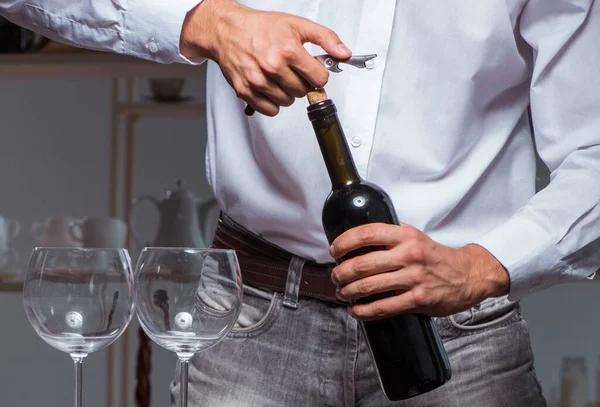 The professional sommelier tasting wine in restaurant — Stock Photo, Image