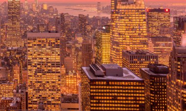 Günbatımında New York Manhattan manzarası