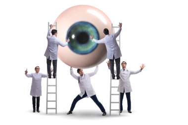 Doktor dev gözü tıbbi konseptte inceliyor.