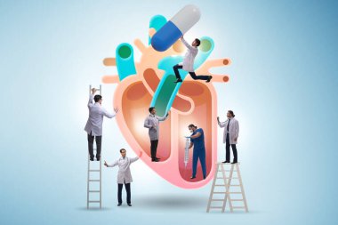 Doktorlar tarafından yapılan kalp muayenesi.