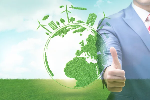 İş adamıyla yeşil enerji ekolojisi kavramı — Stok fotoğraf