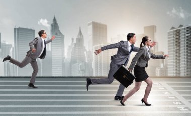 Rekabet kavramı içinde çalışan iş adamları