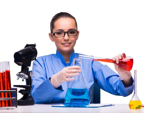 Doctora joven en laboratorio aislada en blanco —  Fotos de Stock