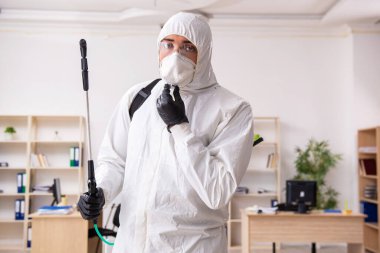 COVID-19 Coronavirüs için müteahhit dezenfekte ofisi