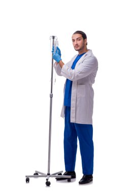 Genç erkek doktor beyazı izole etti.