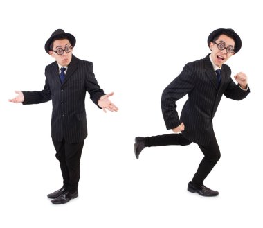 Çizgili takım elbiseli komik bir beyefendi beyazın üzerinde yalnız.