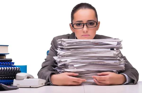 Jeune femme d'affaires au bureau isolée sur blanc — Photo