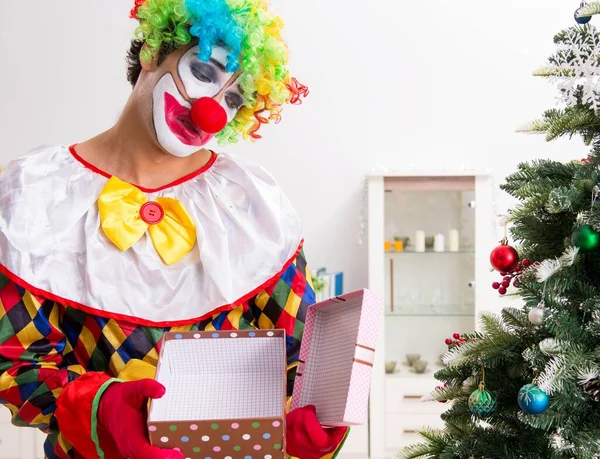 Noel kutlamaları kavram komik palyaço — Stok fotoğraf