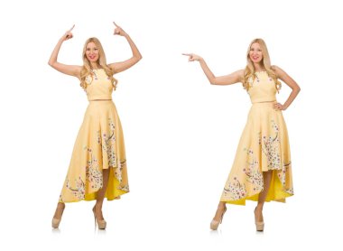 Whit 'in üzerinde çiçek izleri olan çekici elbiseli sarışın kız.