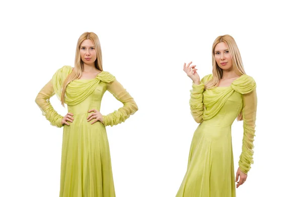 Красива дівчина в елегантній зеленій сукні ізольована на білому — стокове фото