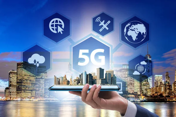 5G 모바일 기술 개념 - 인터넷의 빠른 속도 — 스톡 사진