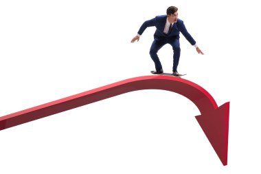 Finans grafiğinde kaykaya binen iş adamı