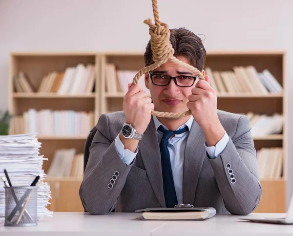 Bankrupt broke businessman considering suicide hanging himself — Stock Photo, Image