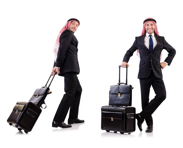 Uomo arabo con bagaglio su bianco — Foto Stock