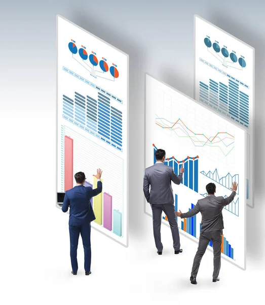 Podnikatel v podnikatelské vizualizace a infographics konceptu — Stock fotografie