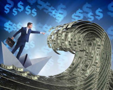 Dolar denizinde kağıt tekneye binen bir iş adamı