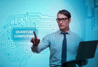 İş adamı kuantum hesaplama kavramında sanal düğmeye basıyor