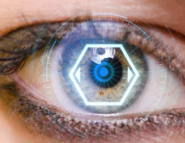 Konzept des in das menschliche Auge implantierten Sensors — Stockfoto