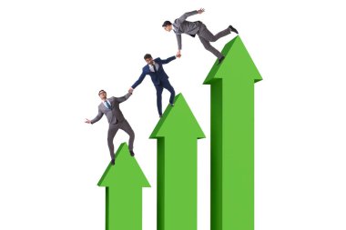 Sonuçları iyileştirmek için birbirlerine yardım eden meslektaşlar