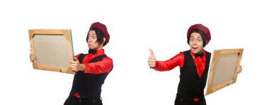 Beyaz tenli komik sanatçı.