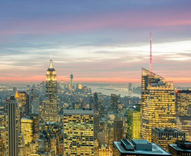 Günbatımında New York Manhattan manzarası