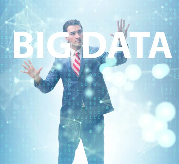 Conceptul Big Data cu analist de extragere de date — Fotografie, imagine de stoc