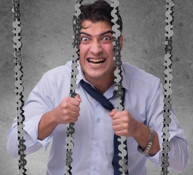Hapisteki adam dolarlarla kapana kısıldı