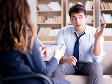 Psikolog ziyareti ile tıbbi konsept