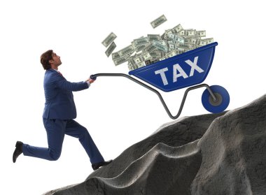 İşadamı vergi arabalarını yokuş yukarı itiyor