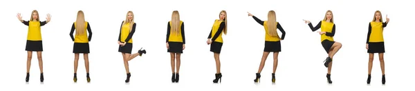 Blonde Haare Mädchen in gelber und schwarzer Kleidung isoliert auf weiß — Stockfoto