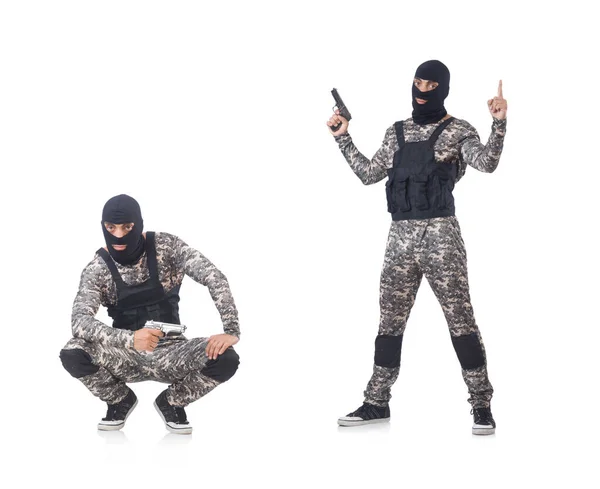 Soldat en camouflage avec pistolet sur blanc — Photo
