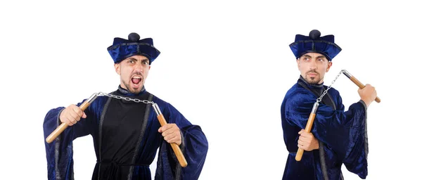 Maestro di arti marziali con nunchaku su bianco — Foto Stock