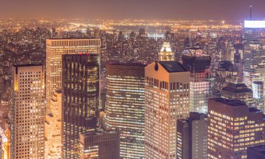 Günbatımında New York Manhattan 'ın gece manzarası