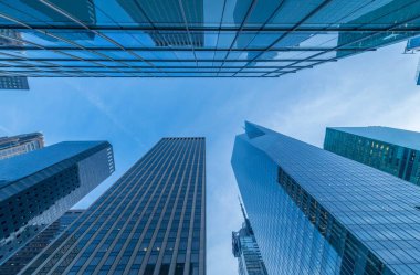New York gökdelenleri sokak seviyesinden yükseldi