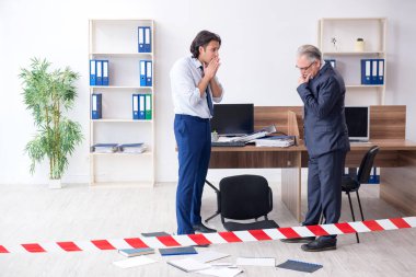 Adli tıp ofisteki hırsızlığı araştırıyor.