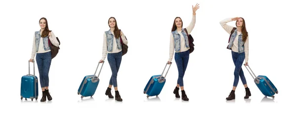 Sorrindo menina caucasiana andando com mala isolada em branco — Fotografia de Stock