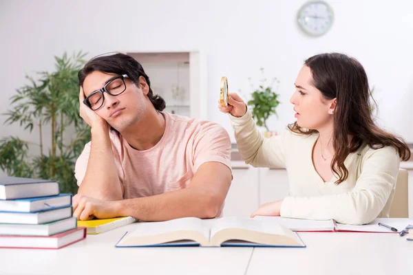 Students preparing for exam together at home — Stock Photo, Image