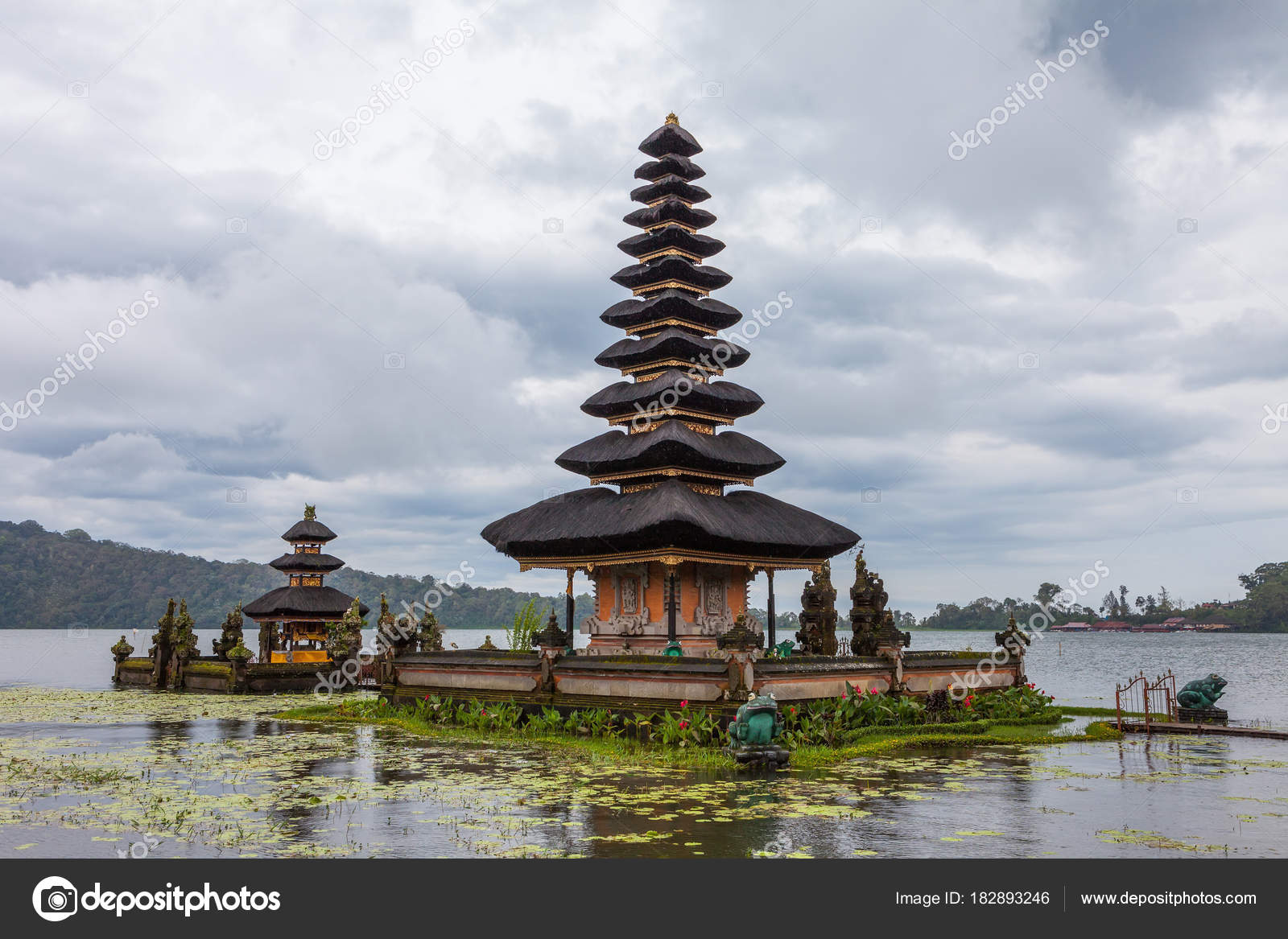 Pura ulun danu bratan le temple sacr hindu en bali Pura ulun danu bratan le temple sacr hindu en bali