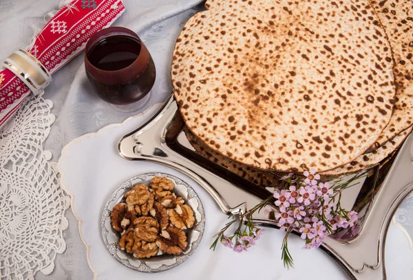 Pane Matza per la celebrazione della Pasqua — Foto Stock