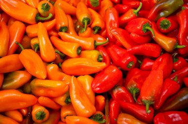 Renkli mini biberli arkaplan.