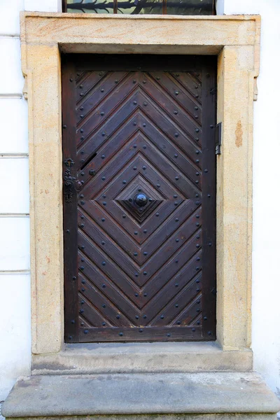 Porta de madeira velha — Fotografia de Stock