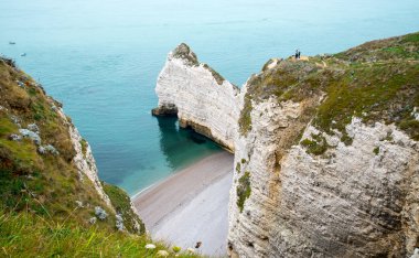 Falaise d'Amont cliff Etretat, Normandy, Fransa