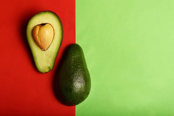 Nahaufnahme von Avocado in Scheiben geschnitten — Stockfoto