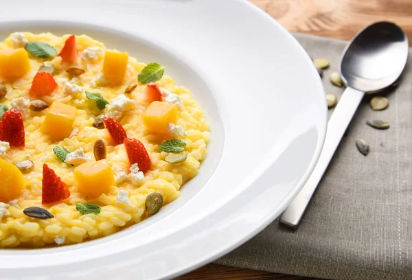 Yellow Rice Porridge Mint Leaves Chopped Strawberries Peach Cottage Cheese — Stock Photo, Image