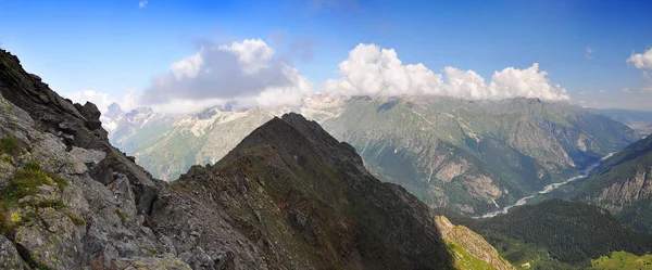 Dombai Una Zona Montañosa Karachay Cherkessia — Foto de stock gratis