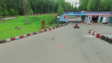 Parça arabaları ile yarış 